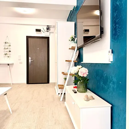 Appartamento Aqua Vista Storia Lujo La Mare Năvodari