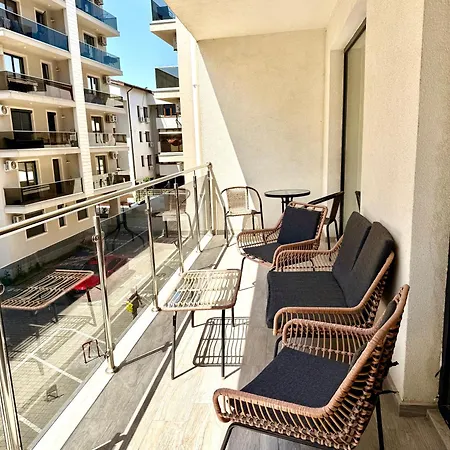 Aqua Vista Storia Lujo La Mare * 那沃达利