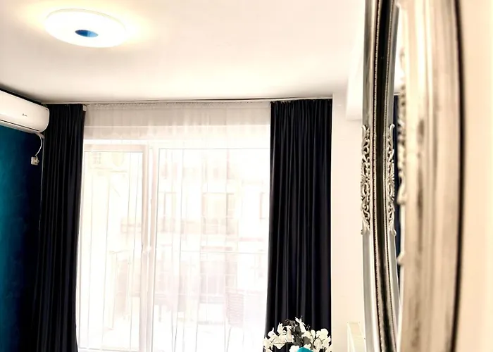 Aqua Vista Storia Lujo La Mare 아파트 Năvodari